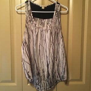 Flowy sleeveless H&M blouse
